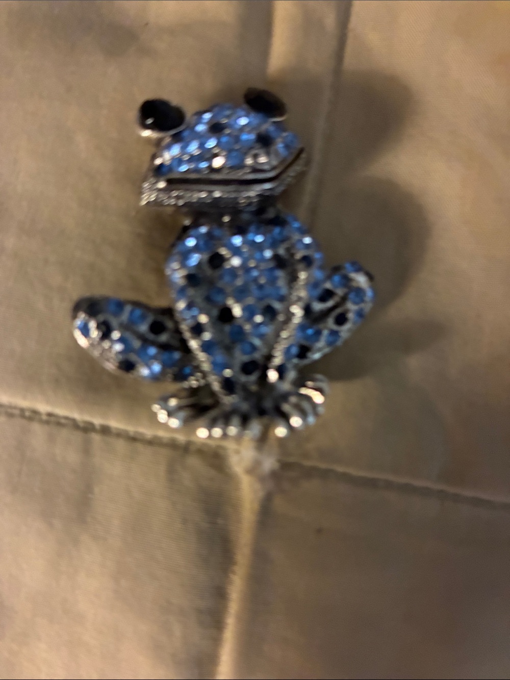 Blue Crystal Frog Brooch Pin - Kids Accessories